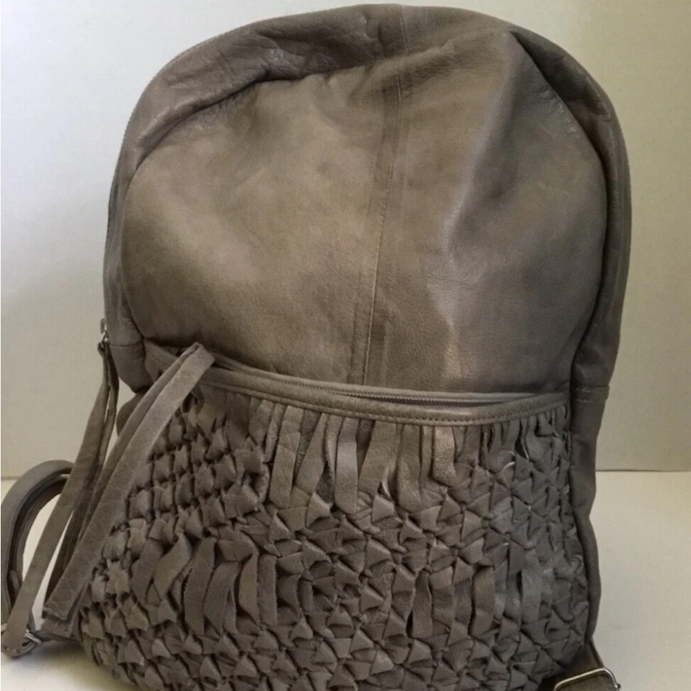Elegant Gray Soft Leather Backpack. - Picture 11 of 11